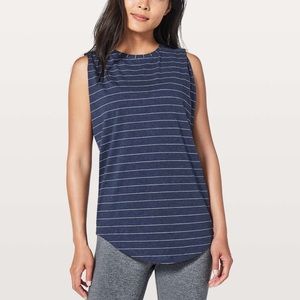 Lululemon Brunswick muscle tee SZ 4 stripe